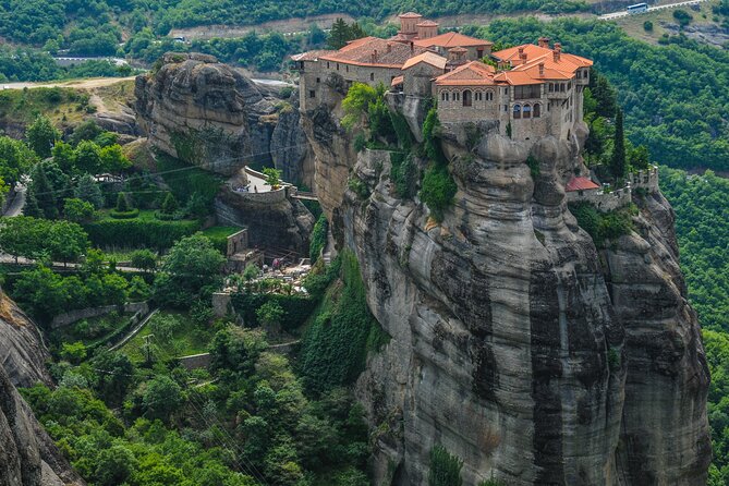 2-Day Delphi and Meteora Tour from Athens - Kalambaka overnight: 3-star versus 4-star hotel tradeoffs