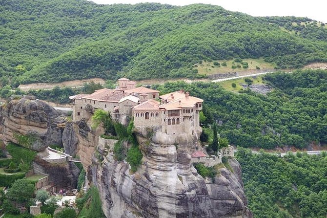 4-Day Classical Greece Tour: Epidaurus, Mycenae, Olympia, Delphi, Meteora - Day 4: Meteora’s monasteries, plus Thermopylae’s Leonidas monument back to Athens