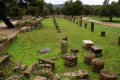 4-Day Tour of Mycenae, Epidaurus, Olympia, Delphi & Meteora - Day 1: Corinth Canal, Mycenae Gold, and Epidaurus’s Theatre