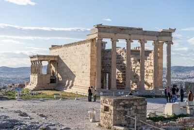Acropolis & Parthenon Tour and Athens Highlights Bike tour - The Athens ride before the Acropolis: monuments, guards, and big photo moments
