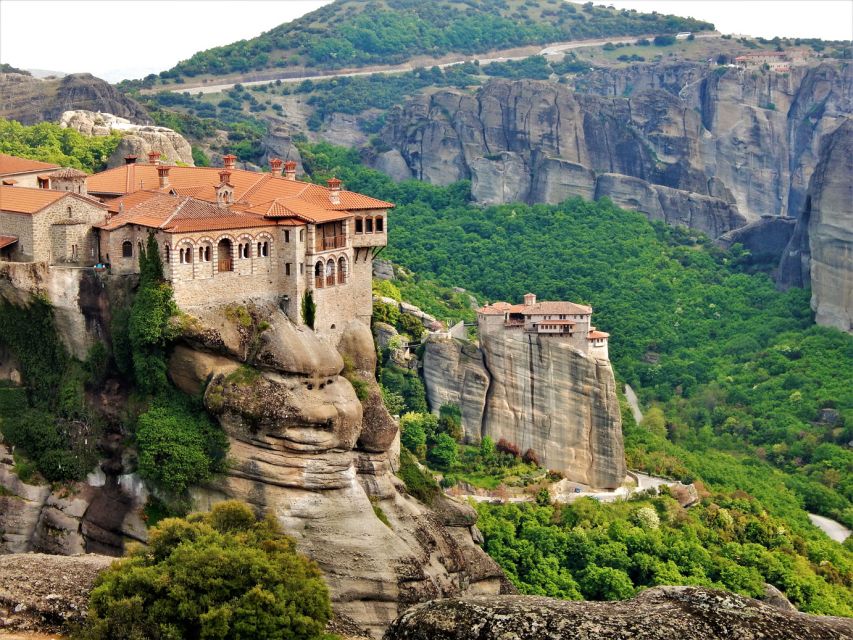 Athens: 2 Days in Meteora with 2 Guided Tours and Hotel Stay - Why Meteora takes two days (not one)