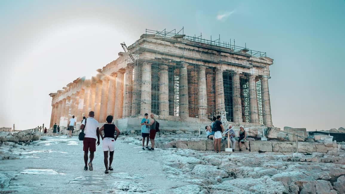 Athens: Acropolis Beat the Crowds Afternoon Guided Tour - Meeting under Hadrian’s Gate and getting your bearings fast