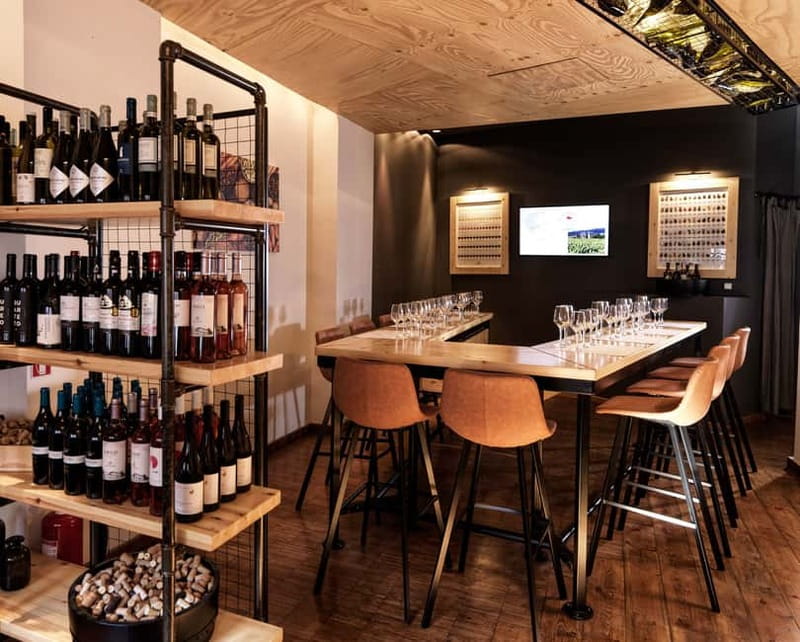 Athens: Acropolis Wine Tasting with Cheese and Olives - The 1.5-Hour Flow: Virtual Attica Tour Meets Real Tasting Practice