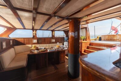 Athens: Agistri, Metopi & Aegina Cruise with Meals & Drinks - The Boats: Angelique vs Martika (and why comfort matters)