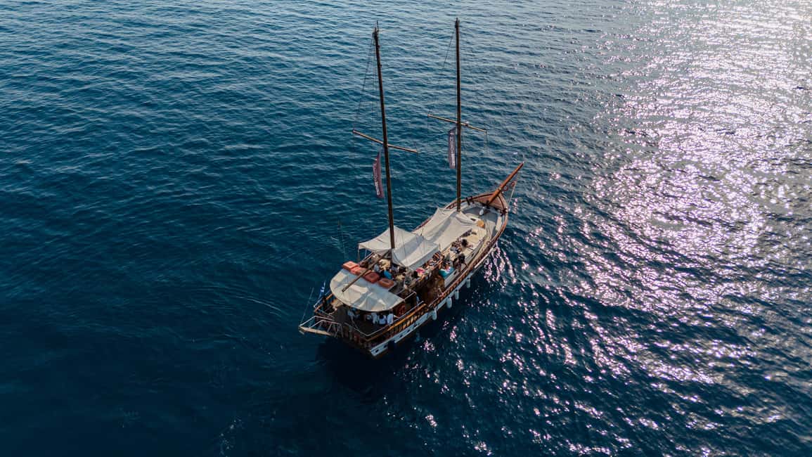 Athens: Agistri, Moni, and Aegina Cruise with Lunch & Drinks - The welcome and the motor-sailer feel (Alexander the Great energy)