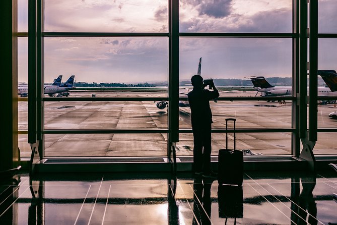 Athens AirPort To Athens Hotels Luxury Private Transfer Service - Price and value: paying for calm, not just a car ride