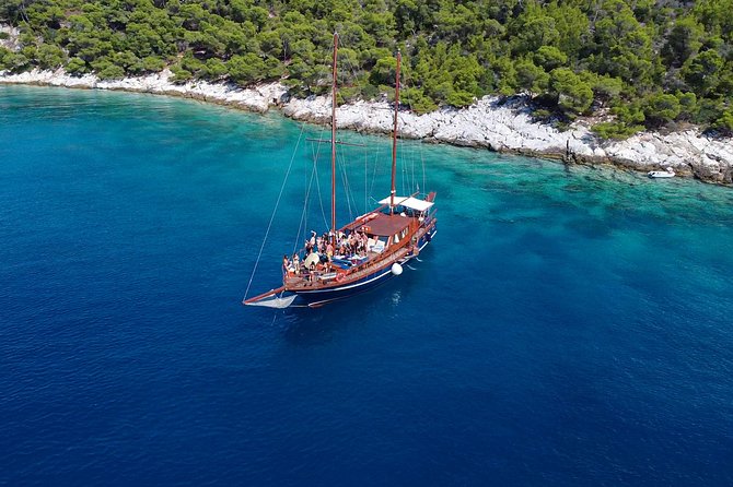 Athens Day Cruise: 3 Islands Tour in the Saronic Gulf with Lunch - Entering the itinerary: how the day flows
