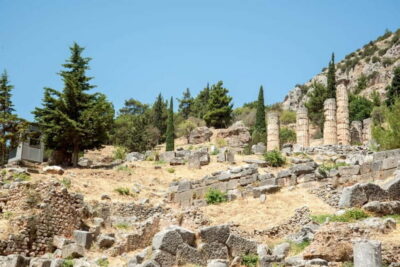 Athens: Delphi and Arachova Day Trip with Guide - Getting from Athens: comfort, break stops, and how to stay sane