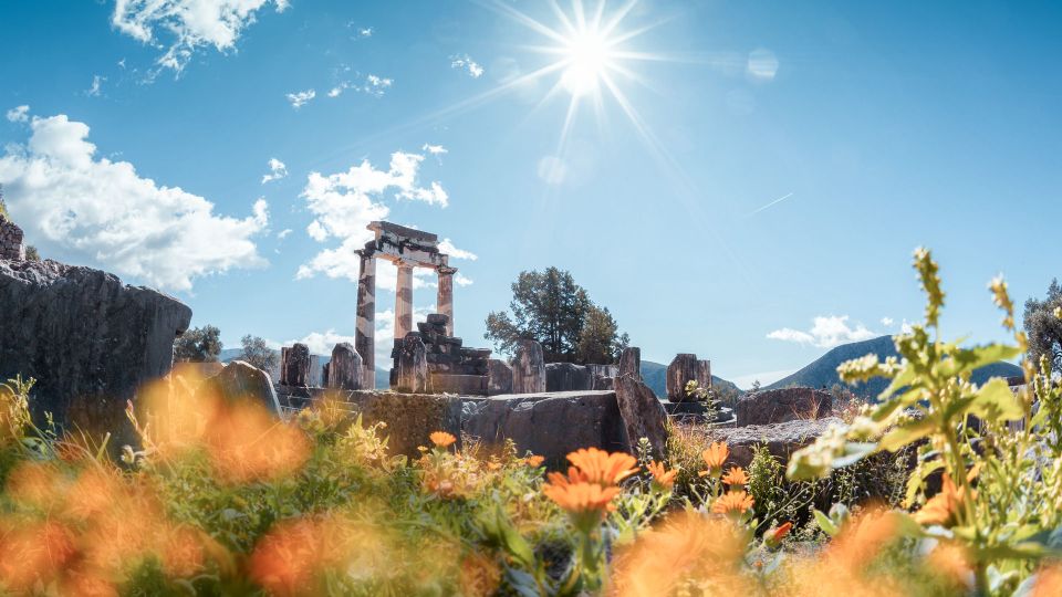 Athens: Delphi, Corycian Cave, and 300 Battlefield Day Trip - Delphi in 2 Hours: Museum + Sacred Grounds With a Built-In Story