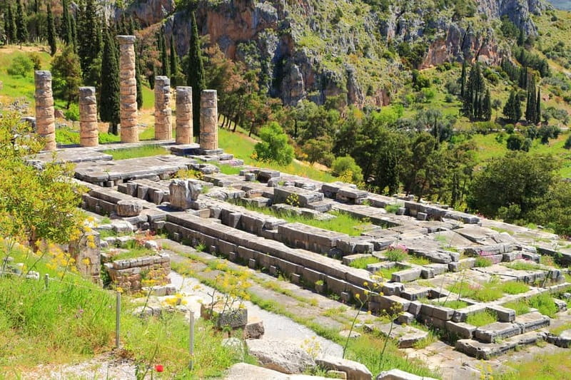 Athens: Delphi Day Tour with Museum & Arachova Village Visit - Should you book this Delphi day tour from Athens?