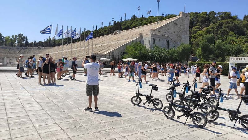Athens: Discover the City Electric Bike Tour - Syntagma Square and the Evzones: one photo moment worth planning around