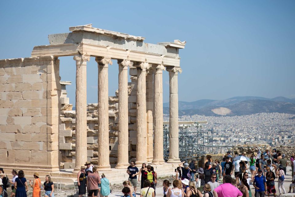 Athens: Early Morning Guided Tour to Acropolis and Museum - Acropolis Museum: How the objects make the ruins click