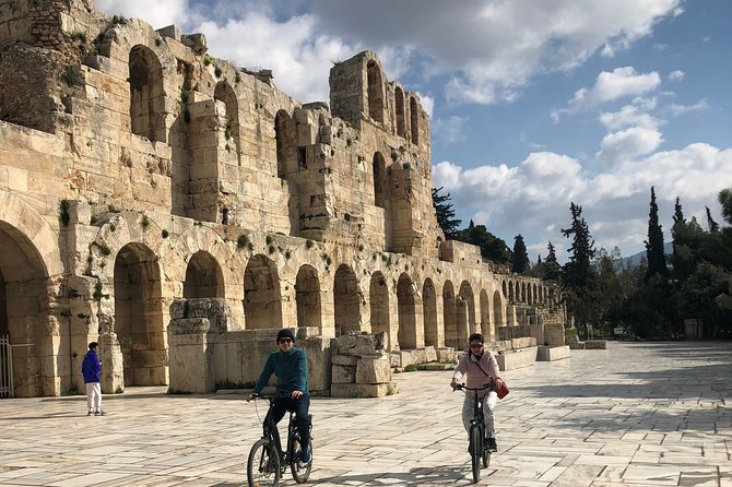 Athens Electric Bike Tour - Bikes, helmets, and group dynamics: what keeps this ride enjoyable