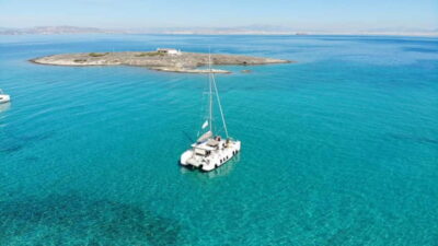 Athens: Half-Day Morning Catamaran Cruise with Meal & Drinks - Getting to Alimos Marina and finding your boat fast