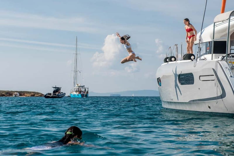 Athens: Half-Day Morning Catamaran Cruise with Meal & Drinks - Who should book this (and who should skip it)