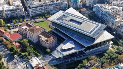 Athens: Hop-On Hop-Off Bus and Acropolis Museum Ticket - Athens line: Plaka, Hadrian’s Gate, Zeus, and Syntagma