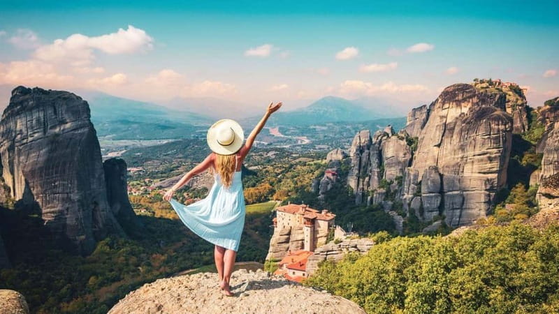 Athens: Meteora Monasteries Day Tour with Lunch - From Stathmos Larissis to Kalabaka: The Route and the Rhythm