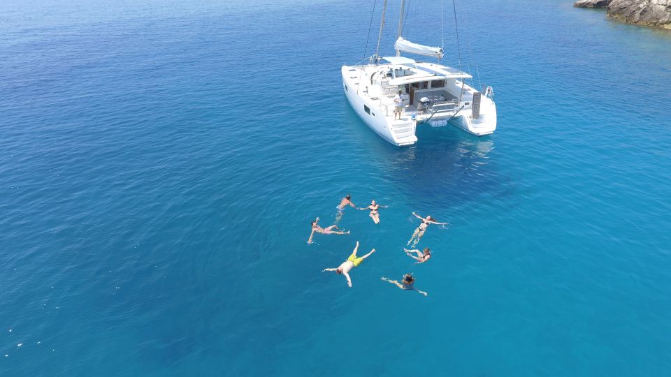 Athens: Riviera Catamaran Cruise with Meal and Drinks - Who this Athens Riviera cruise suits best