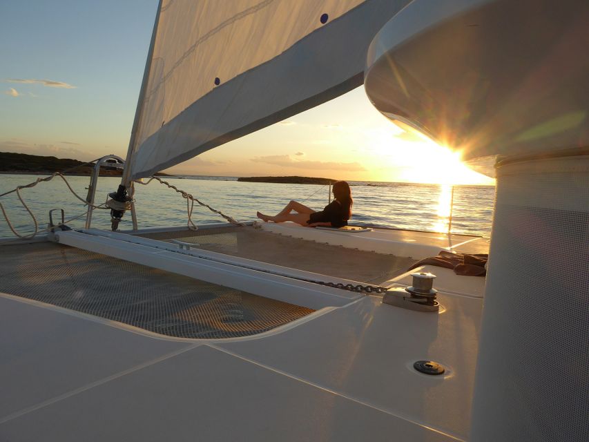 Athens: Riviera Catamaran Cruise with Meal and Drinks - Boat comfort and small-group vibe: how the catamaran changes the mood