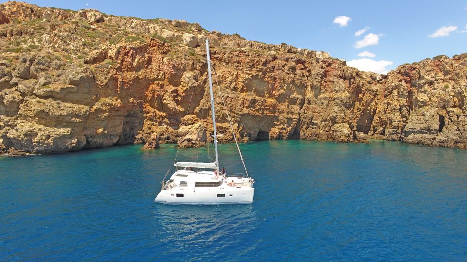 Athens: Riviera Catamaran Cruise with Meal and Drinks - Voula and Vouliagmeni: views without a big sightseeing slog