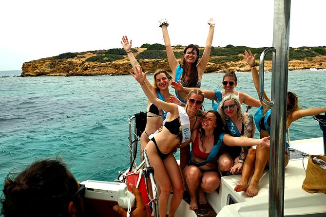 Athens Riviera Catamaran tour with fresh Meal Drinks and Swimming - What to bring so you don’t spend the day thinking about logistics