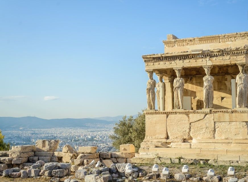 Athens: The Acropolis Walking Group Tour with a French Guide - Why an evening Acropolis walk feels better than a midday crush