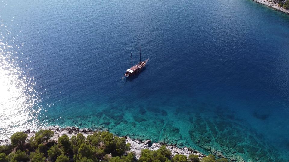 From Athens: Aegina, Agistri and Metopi Day Cruise w/ Lunch - The Boat, the Crew, and the Comfort Details That Matter