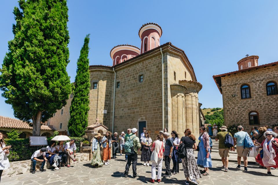 From Athens: Delphi and Meteora 2-Day Guided Tour - Kalambaka overnight: Why this base improves the second day