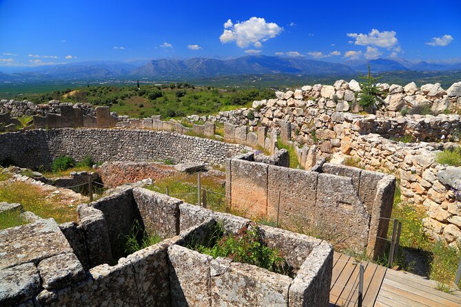 From Athens: Mycenae, Epidaurus & Nafplion Full-Day Tour - The guide and group factor: what can make or break the day