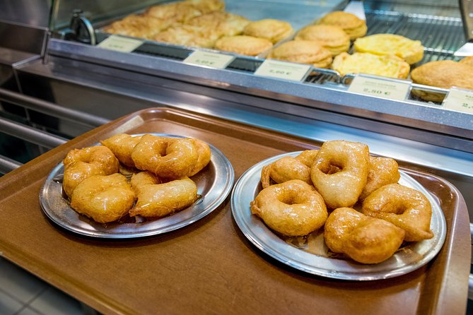 Greek Food Walking Tour in Athens - How the guide actually changes your experience