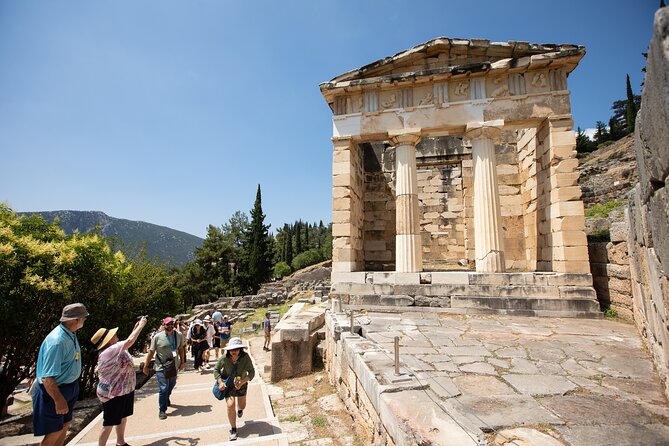 Historical Delphi One Day Tour with Arachova Stop & Expert Guide - Delphi Archaeological Museum: the Charioteer and Sphinx you’ll want to see up close