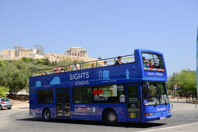 Hop on Hop Off Classic tour of Athens, Piraeus & Beaches - Syntagma Square and Old Parliament House: the easiest first hop