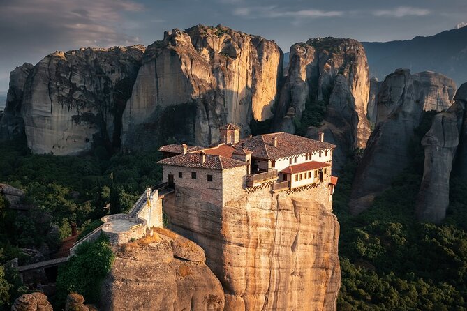 Meteora Monasteries & Caves DayTrip from Athens with Greek Lunch - From Athens at 8:00 to Kalabaka: why the coach ride matters