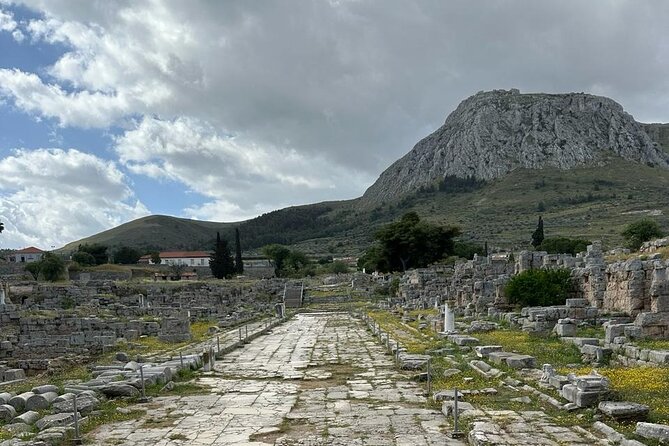 Paul"s Footsteps Ancient Corinth Biblical Tour - Acrocorinth fortress: 530 meters of Caesar’s view