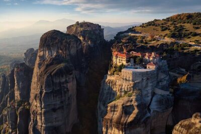 Thermopylae, Meteora and Delphi Private Full Day Tour - Pickup and Mercedes comfort: where the day starts